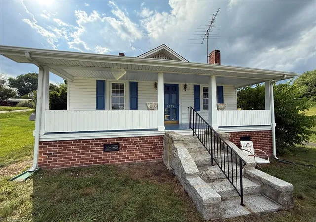 Homes for sale in Mount Airy, NC | 1394 Forrest Dr, Mount Airy, NC 27030 | MLS# 1227090