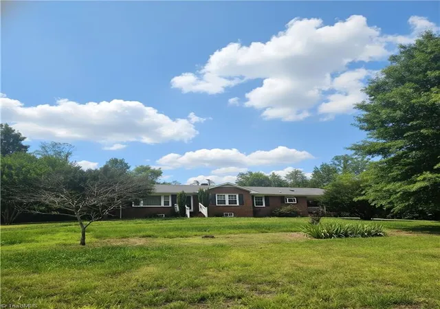 Photo 1 of Single family home for sale at 1129 Ziglar Rd, Winston Salem, NC 27105 | MLS# 1222062 | Listing updated on 2026-09-10