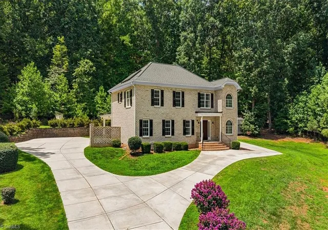 3rd image of 1007 Meadowbrook Rd, Asheboro, NC 27203 | MLS# 1230693
