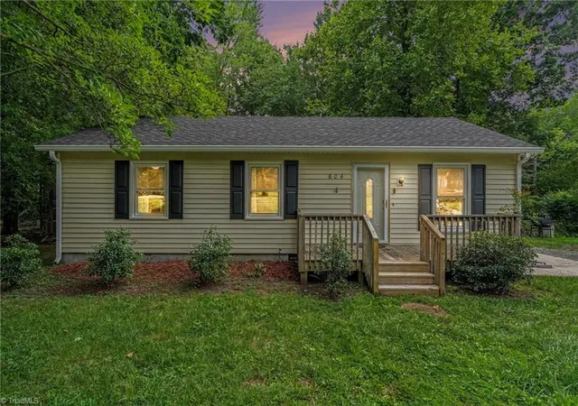 Photo 2 of Sale Pending at 604 Denny Rd, Greensboro, NC 27406 | MLS# 1229817 | Listing updated on 2026-09-16