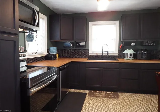 Photo 3 of Sale Pending at 4466 Us Hwy 158, Advance, NC 27006 | MLS# 1233223 | Listing updated on 2026-09-17