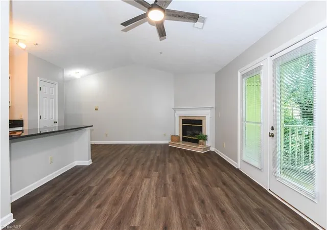 4th image of 5934 W Friendly Ave #K, Greensboro, NC 27410 | MLS# 1229868