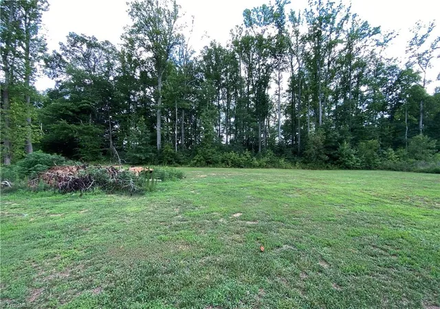 Homes for sale in Thomasville, NC | 4766 Denton Rd, Thomasville, NC 27360 | MLS# 1227055