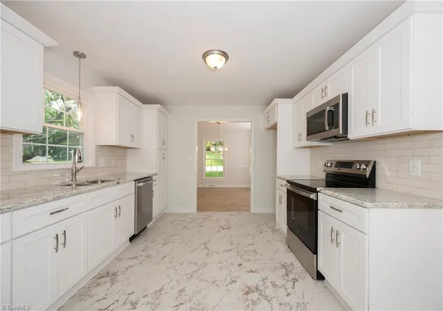 2nd image of 4385 Mashie Dr, Pfafftown, NC 27040 | MLS# 1226706