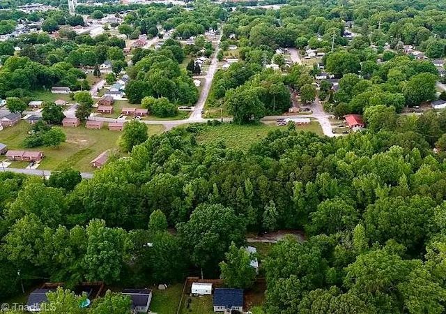 5th image of 403 Meredith Ave, Lexington, NC 27292 | MLS# 1219484
