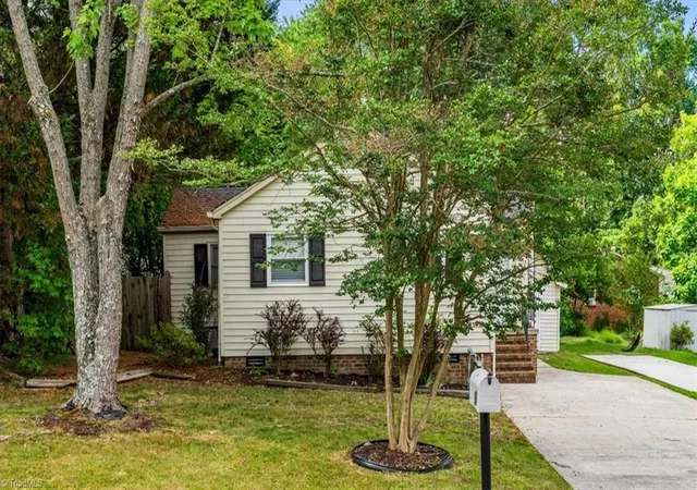 4th image of 609 Hedrick Ave, High Point, NC 27262 | MLS# 1224902