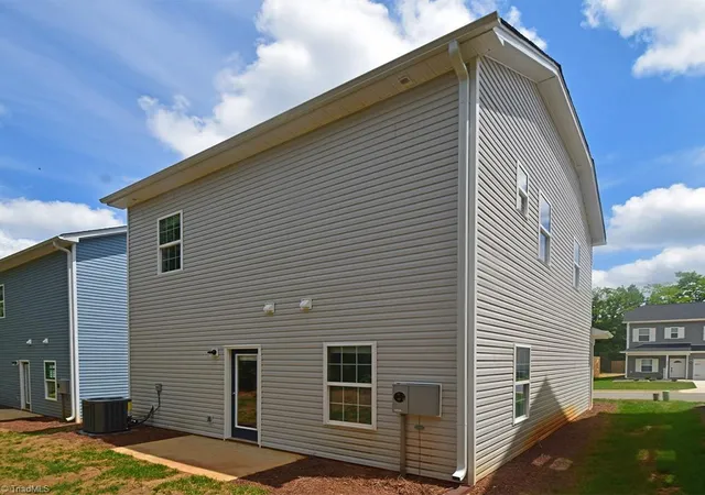 Photo 2 of Single family home for sale at 3433 Littlefield Way, Greensboro, NC 27405 | MLS# 1230439 | Listing updated on 2026-08-07