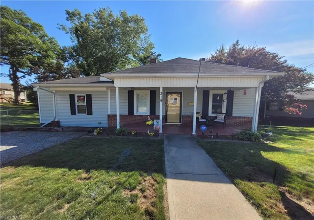 1st image of 319 Hay St, Mount Airy, NC 27030 | MLS# 1229018