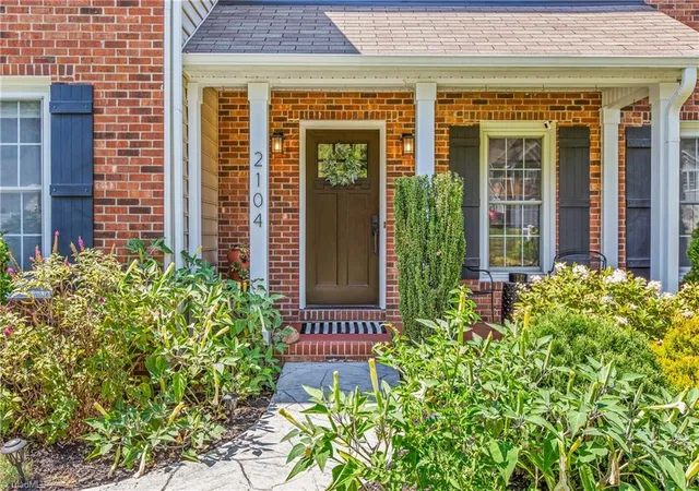 5th image of 2104 Eagle Valley Ct, Kernersville, NC 27284 | MLS# 1226950