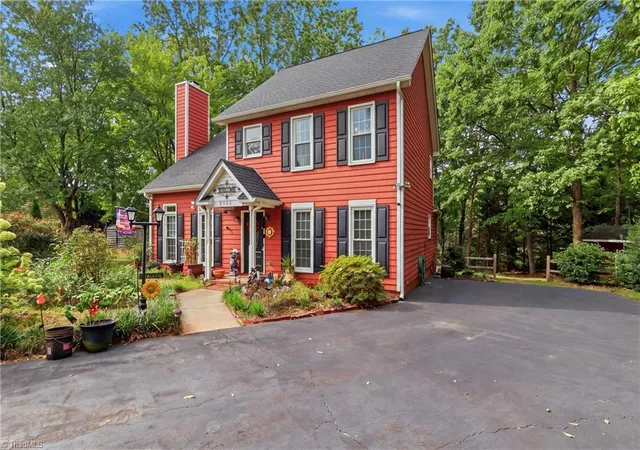 Photo 2 of Single family home for sale at 8984 Stamford Club Ct, King, NC 27045 | MLS# 1233844 | Listing updated on 2026-09-12