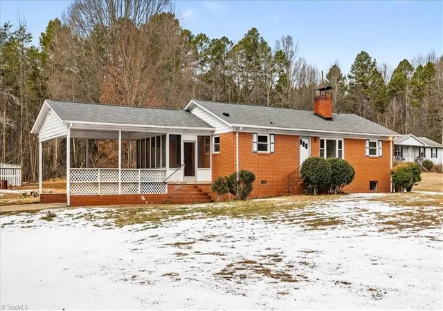 4th image of 241 Willowlake Rd, Greensboro, NC 27405 | MLS# 1208808