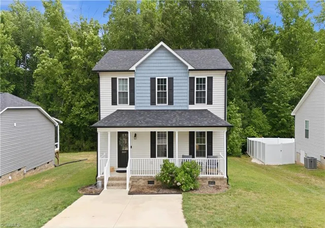 2nd image of 889 Berg St, Asheboro, NC 27203 | MLS# 1226658