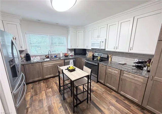 Homes for sale in Elkin, NC | 765 Oakland Dr #G, Elkin, NC 28621 | MLS# 1224979