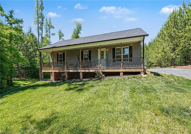 3rd image of 5024 Tabernacle School Rd, Asheboro, NC 27205 | MLS# 1219469