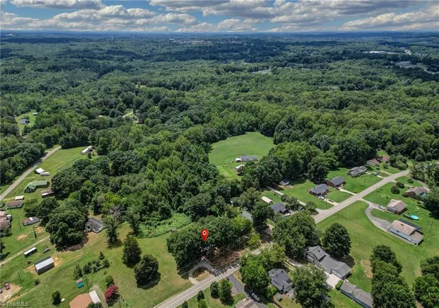 5th image of 396 Narrow Gauge Rd, Reidsville, NC 27320 | MLS# 1231451