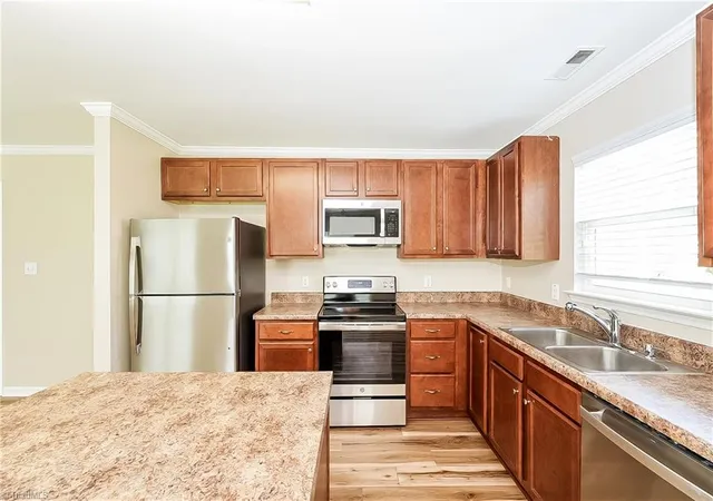 3rd image of 2080 Dresden Dr, Burlington, NC 27217 | MLS# 1208444