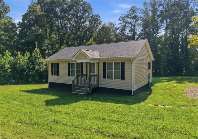 Manufactured home for sale at 4760 Ader Dr, Winston-Salem, NC 27105 | MLS# 1233394