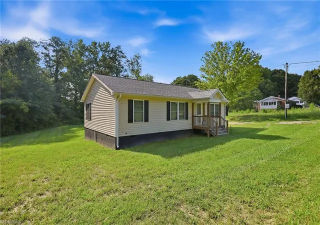 Photo 2 of Manufactured home for sale at 4760 Ader Dr, Winston Salem, NC 27105 | MLS# 1233394 | Listing updated on 2026-09-14