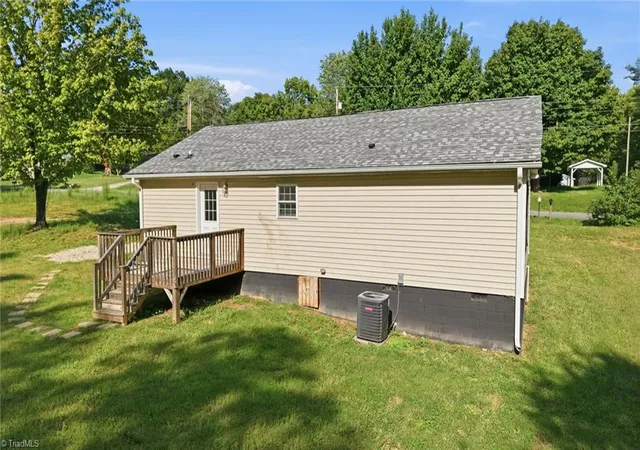 Photo 3 of Manufactured home for sale at 4760 Ader Dr, Winston Salem, NC 27105 | MLS# 1233394 | Listing updated on 2026-09-14