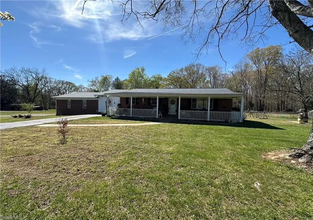 Photo 2 of Sale Pending at 281 Spencer Meadow Rd, Asheboro, NC 27205 | MLS# 1214096 | Listing updated on 2026-09-12