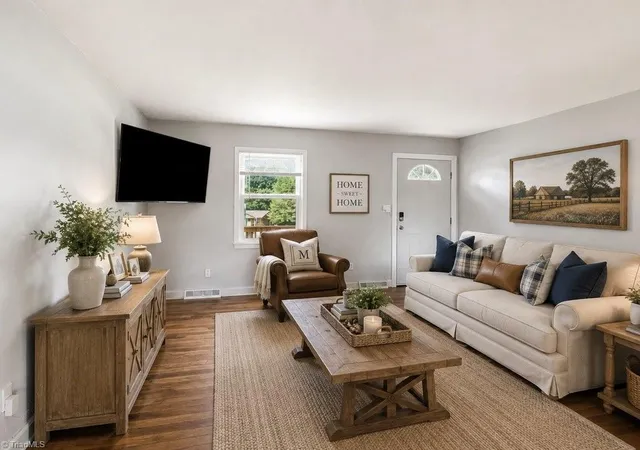 2nd image of 141 Lowell St, Lexington, NC 27295 | MLS# 1230417