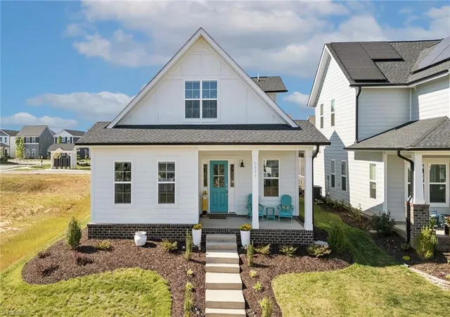 1st image of 1631 Cross Village Ave, Kernersville, NC 27284 | MLS# 1216576