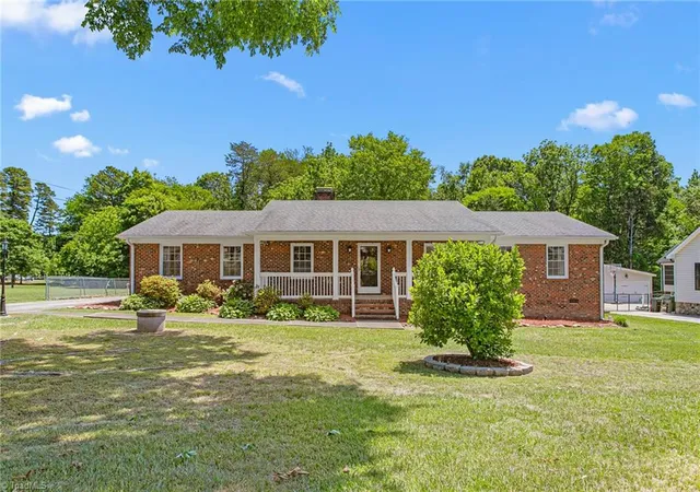 2nd image of 1244 Lawndale Rd, Graham, NC 27253 | MLS# 1220104