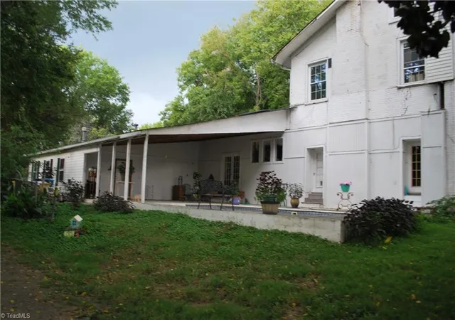 Photo 2 of Single family home for sale at 1891 Farmington Rd, Mocksville, NC 27028 | MLS# 1234096 | Listing updated on 2026-08-31