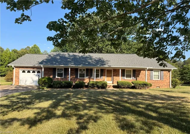 Homes for sale in Asheboro, NC | 874 Rockcliff Ter, Asheboro, NC 27205 | MLS# 1220230
