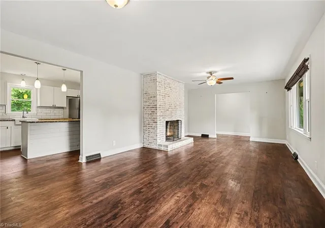 Photo 4 of Single family home for sale at 3927 Beacon Dr, Winston Salem, NC 27106 | MLS# 1221806 | Listing updated on 2026-09-21