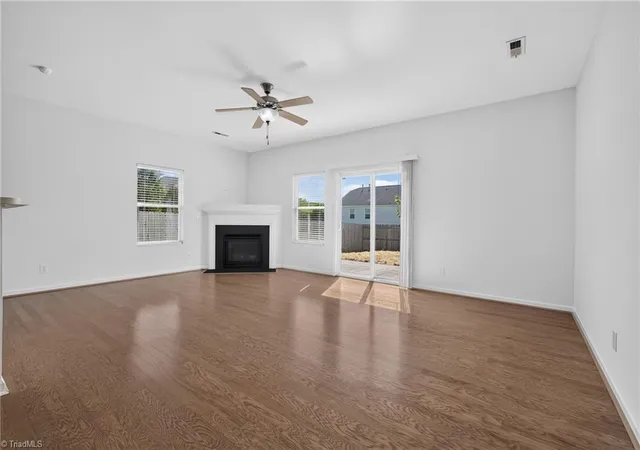 2nd image of 1564 Abbey Park Ct, Kernersville, NC 27284 | MLS# 1229789