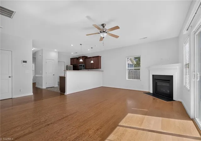 3rd image of 1564 Abbey Park Ct, Kernersville, NC 27284 | MLS# 1229789