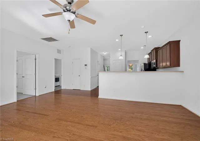 4th image of 1564 Abbey Park Ct, Kernersville, NC 27284 | MLS# 1229789