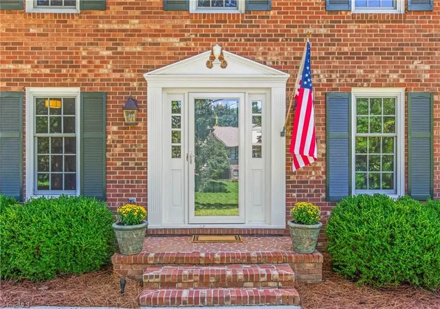 Photo 4 of Single family home for sale at 1236 Sturbridge Ave, High Point, NC 27262 | MLS# 1231252 | Listing updated on 2026-10-05