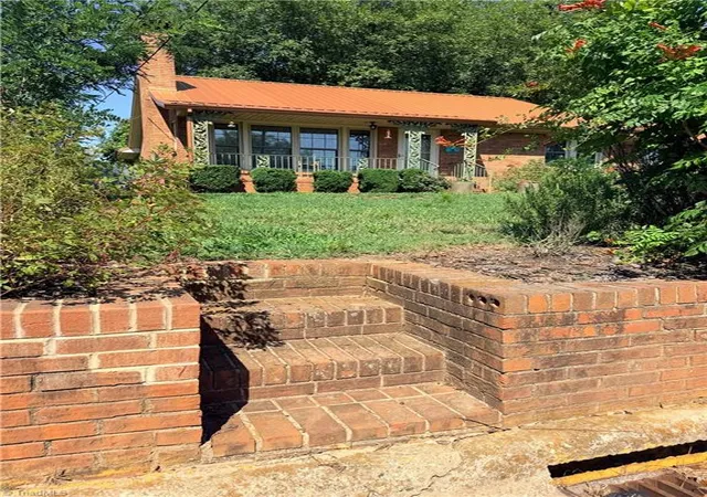 Photo 2 of Single family home for sale at 232 5th Street, Lexington, NC 27292 | MLS# 1229578 | Listing updated on 2026-08-28