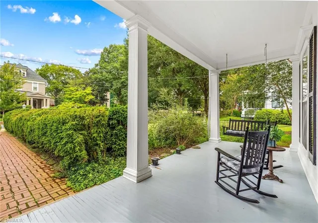 Photo 4 of Single family home for sale at 321 W Bank St, Salisbury, NC 28144 | MLS# 1234023 | Listing updated on 2026-09-02