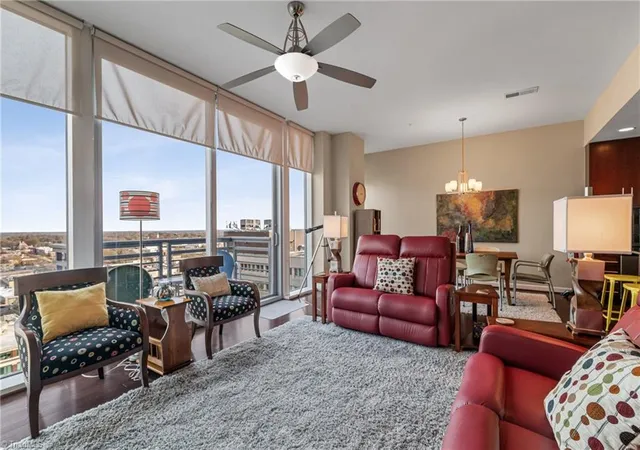 Photo 3 of Single family home for sale at 201 N Elm St #1207, Greensboro, NC 27401 | MLS# 1202826 | Listing updated on 2026-07-20