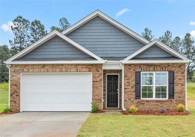 Photo 1 of Sale Pending at 210 Bassett Dr, Lexington, NC 27292 | MLS# 1227671 | Listing updated on 2026-07-29
