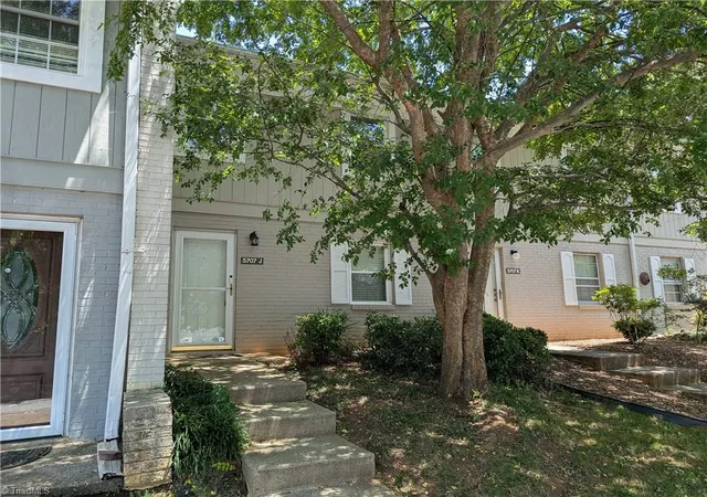 Photo 2 of Single family home for sale at 5707 Bramblegate Rd #J, Greensboro, NC 27409 | MLS# 1226368 | Listing updated on 2026-09-13