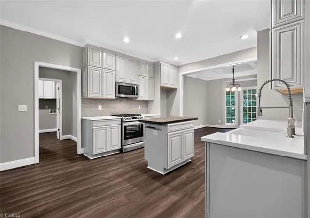 Photo 3 of Single family home for sale at 5206 Oakbrook Dr, Durham, NC 27713 | MLS# 1228919 | Listing updated on 2026-08-14