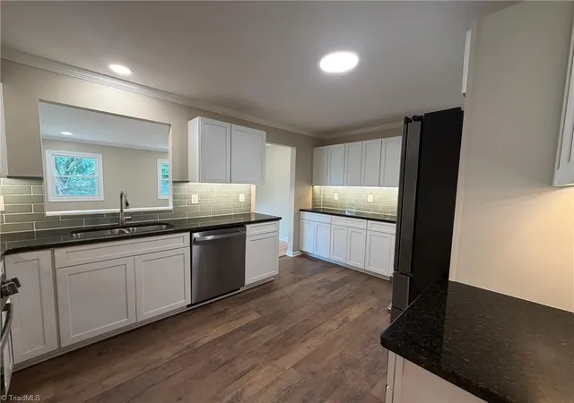 3rd image of 2701 Tudor Rd, Winston Salem, NC 27106 | MLS# 1226272