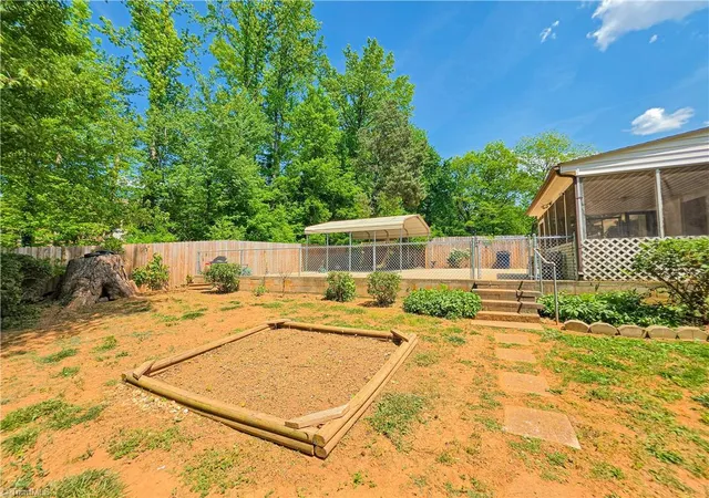 Photo 34 of Sale Pending at 400 Western Blvd, Lexington, NC 27295 | MLS# 1217285 | Listing updated on 2026-09-02