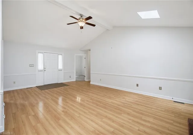 Photo 3 of Single family home for sale at 6 Castle Bridge Ct, Greensboro, NC 27407 | MLS# 1233813 | Listing updated on 2026-09-11
