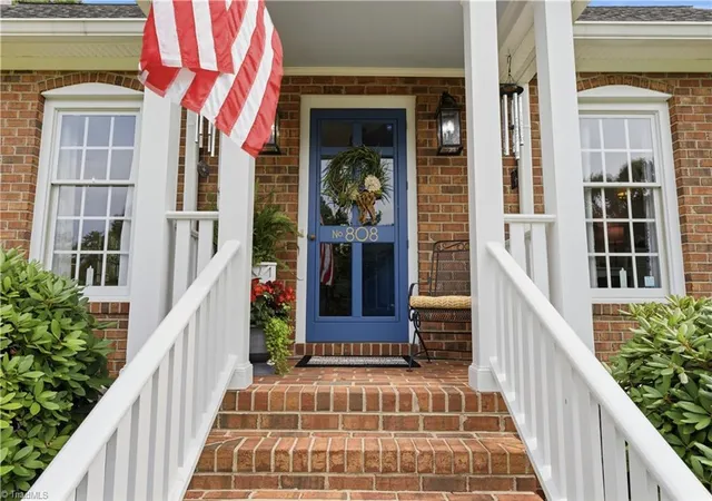 3rd image of 808 Springhouse Ct, Kernersville, NC 27284 | MLS# 1223738