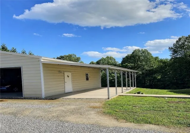 Homes for sale in North Wilkesboro, NC | 2206 Pads Rd, North Wilkesboro, NC 28659 | MLS# 1225065