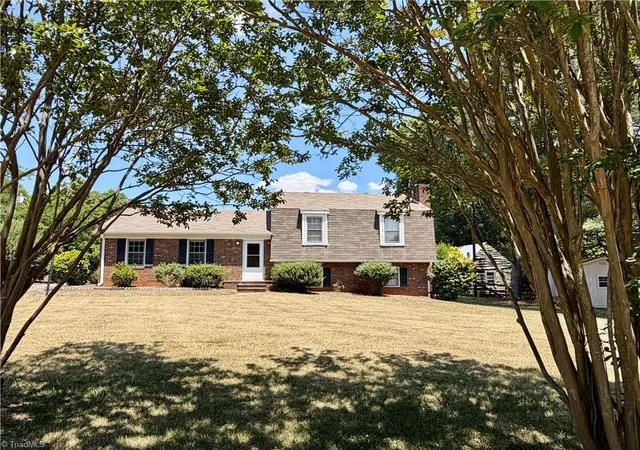 41st image of 404 Irving Park Ct, Kernersville, NC 27284 | MLS# 1220393