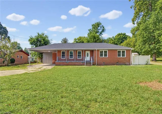 1st image of 1416 Lynwood Ter, High Point, NC 27265 | MLS# 1231680