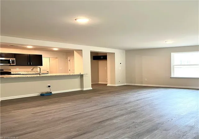 Photo 3 of Single family home for sale at 102 Longview St, Lexington, NC 27295 | MLS# 1224607 | Listing updated on 2026-10-09