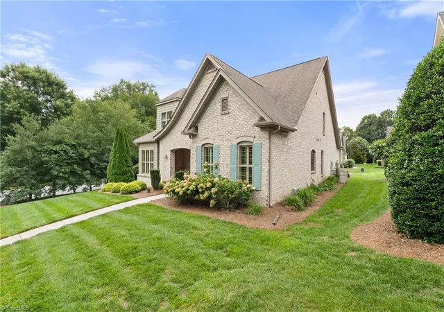 2nd image of 101 Mallard Glen Cir, Winston Salem, NC 27106 | MLS# 1231449