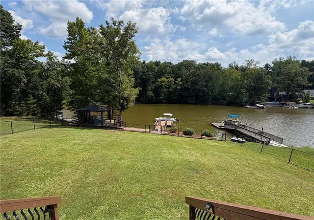 Photo 2 of Manufactured home for sale at 776 Lake Shore Ave, Lexington, NC 27292 | MLS# 1233593 | Listing updated on 2026-09-01